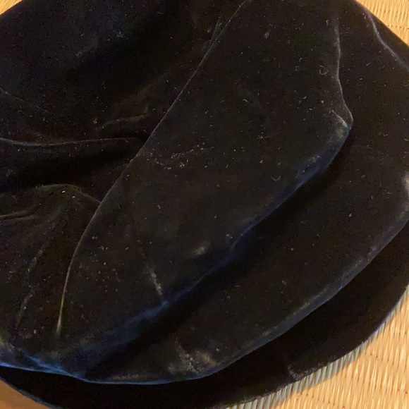 Vintage Black Velvet hat cap by Caprice Original - Picture 9 of 9